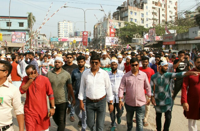 সমাবেশে তাক লাগানো মিছিল নিয়ে ইতিহাসের স্বাক্ষী করলো সানি