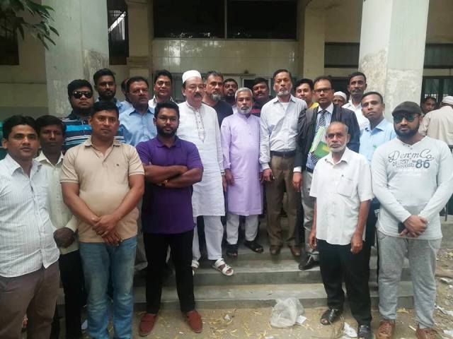 আজহারুল ইসলাম মান্নান’র মনোনয়ন পত্র ক্রয়