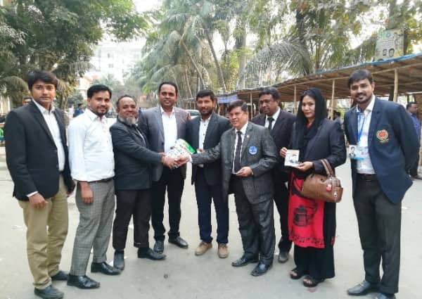 আদালত পাড়ায় বিএনপির পন্থী আইনজীবীদের ভোট প্রার্থনা