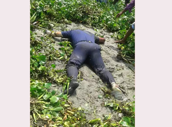 সোনারগায়ে ট্রলার ডুবির ঘটনায় পুলিশের লাশ উদ্ধার