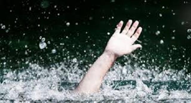 রুপগঞ্জে মোবাইল ফোন রক্ষা করতে গিয়ে প্রান গেল যুবকের