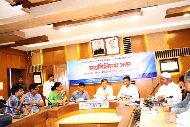 সাংবাদিকদের সাথে কাঁধে কাধঁ রেখে না’গঞ্জের উন্নয়নে কাজ করবো-নয়া  ডিসি জসিম