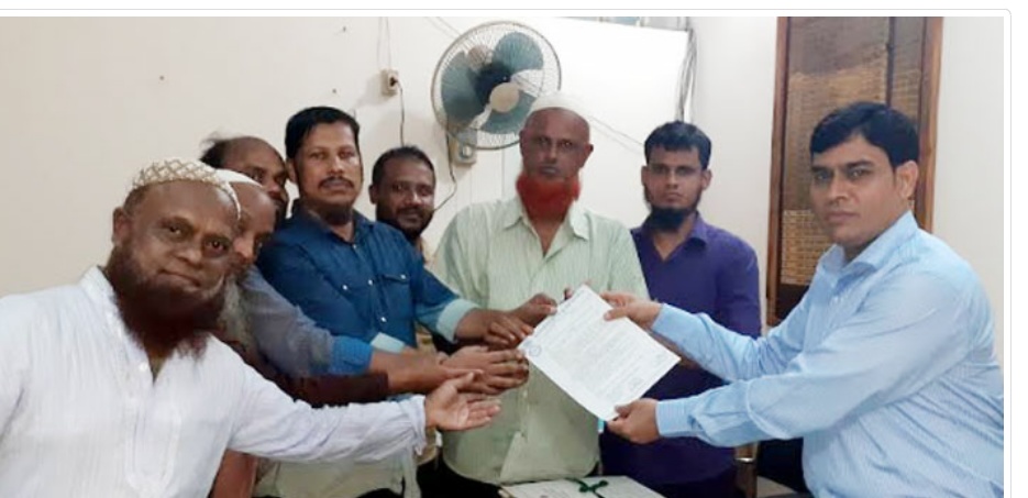 নাসিক হকার্স মার্কেটের ৬৭২টি দোকান বিক্রি ভিত্তিহীন দাবি॥ স্মারক লিপি প্রদান