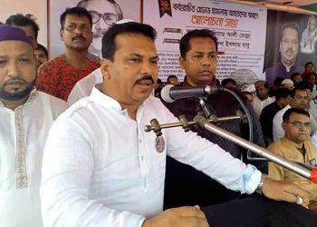 আড়াহাজারে গ্রেনেট হামলায় শহীদদের স্মরণে অলোচনা সভা অনুষ্ঠিত