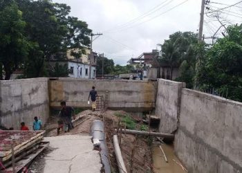 বন্দর ত্রীবেনী সেতুর কাজ ৩ বছরেও শেষ হয়নি, দুর্ভোগ চরমে