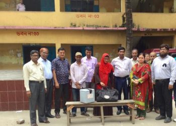 রক্ত পরীক্ষায় টাকা নেয়ার দায়ে এনজিও কর্মীকে জরিমানা