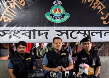 র‌্যাবের অভিযানে ৪১ হাজার ৮’শ লিটার চোরাই পাম ওয়েলসহ গ্রেফতার ১
