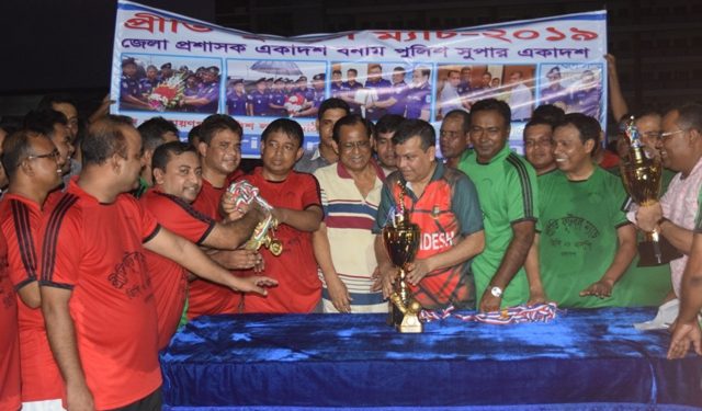 ডিসি বনাম এসপি ফুটবলায় খেলায় জয়ী হলেন এসপি