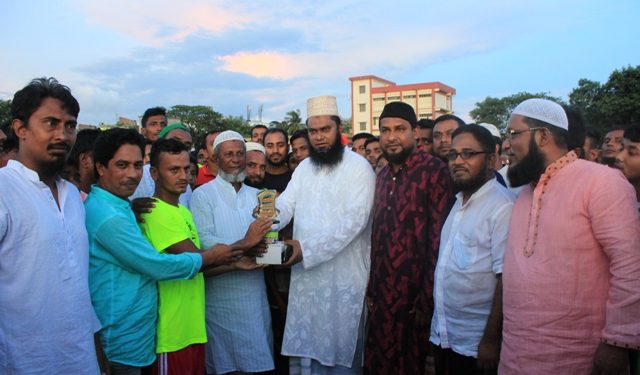 একটি মাঠ লাখো জীবনের অক্সিজেন-পলাশ