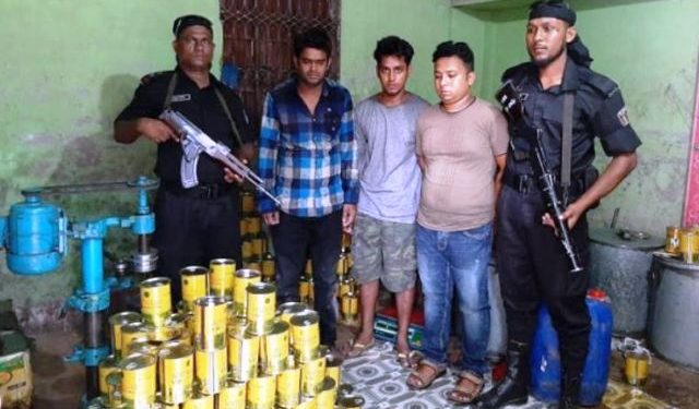 আড়াইহাজারে র্যাবের অভিযানে নকল ঘি কারাখানাকে সিলগালা