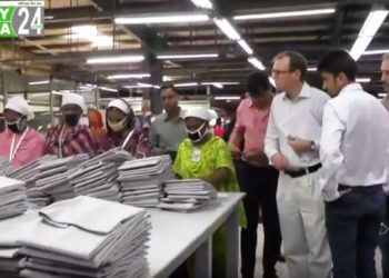 রূপগঞ্জে পরিদর্শনে ব্রিটিশ হাই কমিশনার রবার্ট চ্যাটারটন ডিকসন