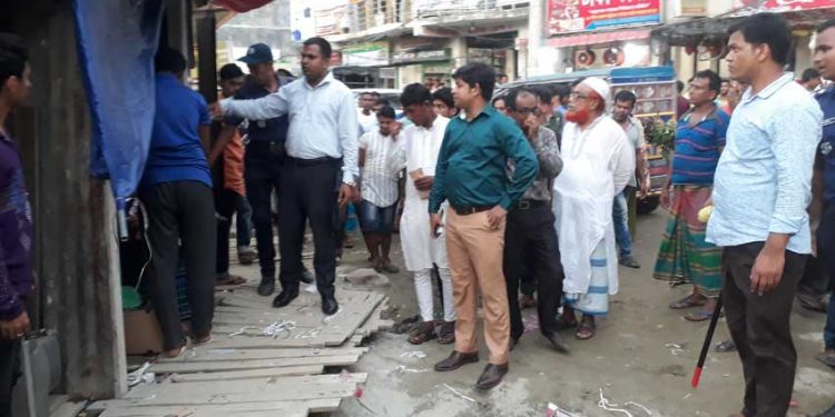 আড়াইহাজারে ভ্রাম্যমান আদালতের অভিযান