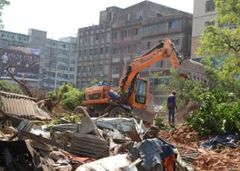 শহরে রেলওয়ে’র অভিযানে ৯ শতাধিক অবৈধ স্থাপনা উচ্ছেদ