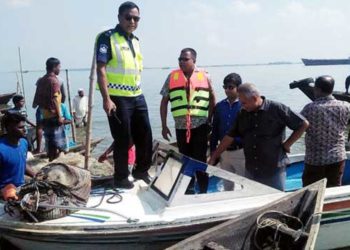 আড়াইহাজারে আট হাজার মিটার কারেন্ট জাল জব্দ