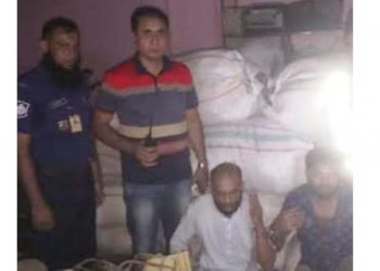 নিজের অপকর্ম ডাকতে এসআই মিজানের নামে হেড কোয়াটার্সে আমিরের অভিযোগ