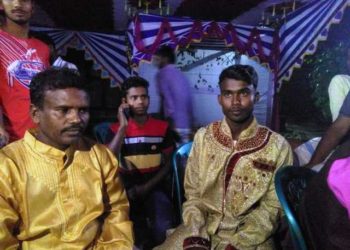 বন্দরে নকল গহনা দিয়ে বিয়ে করতে এসে গনপিটুনি খেলো বর