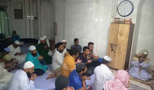 অয়ন ওসমানের জন্মদিনে ১১ নং ওয়ার্ড ছাত্রলীগের উদ্যোগে দোয়া