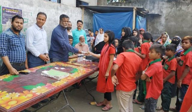 ৩২১ জন শিক্ষার্থীর মাঝে উপবৃত্তির নগদ অর্থ বিতরণ