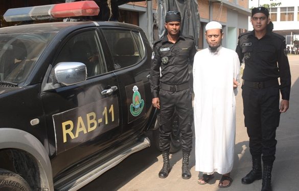 র‌্যাবের অভিযানে জেএমবি’র আধ্যাত্মিক নেতা আতিক আটক