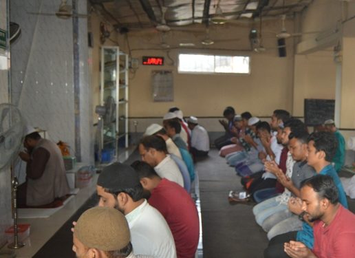 অয়ন ওসমানের জন্মদিনে ছাত্রলীগ নেতা শান্ত’র উদ্যোগে মসজিদে দোয়া