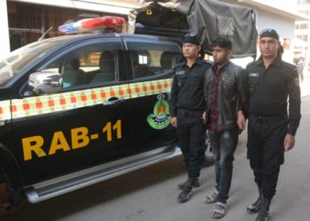 সিদ্ধিরগঞ্জে গাঁজা সহ যুবক আটক