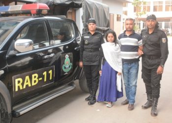 সোনারগায়ে ১২ হাজার পিছ ইয়াবাসহ স্বামী-স্ত্রী আটক