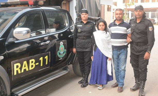 সোনারগায়ে ১২ হাজার পিছ ইয়াবাসহ স্বামী-স্ত্রী আটক