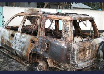 সোনারগায়ে আওয়ামীলীগ নেতার গাড়ী পুড়ালো দুবৃর্ত্তরা