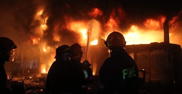 রূপগঞ্জে ৩টি গোডাউনে ভয়াবহ অগ্নিকান্ড