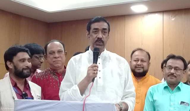 আমাকেও একটা নাটকের রোল দিয়েন-শামীম ওসমান