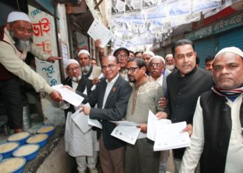 ঢাকায় মেয়র প্রার্থী তাপ‌সের প‌ক্ষে জেলা আওয়ামী লীগ নেতৃবৃন্দের দিনভর প্রচারনা