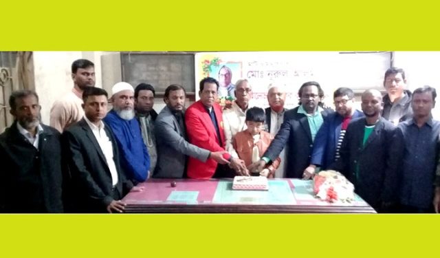 কবি নূরুল আলমের ৭১ তম শুভ জন্মদিন পালন করলেন ভক্তরা
