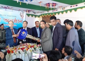 এমপি সেলিম ওসমানের চাহিদাপত্রে ৩ স্বাস্থ্য সেবা প্রতিষ্ঠান পেল ৩টি অ্যাম্বুলেন্স