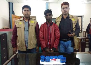 সিদ্ধিরগঞ্জে এসপির নির্দেশনায় পাঁচ হাজার পিছ ইয়াবাসহ সুমনকে গ্রেফতার করলো ডিবি