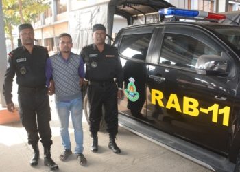 বন্দরে ৫’শ বোতল ফেন্সিডিল সহ রমজান গ্রেফতার