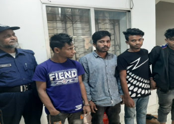শহরে চার ছিনতাইকারী যুবক আটক