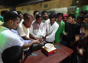 বঙ্গবন্ধুর জন্মদিনে জেলা ছাত্রলীগ নেতা শাহীনের উদ্যোগে দোয়া