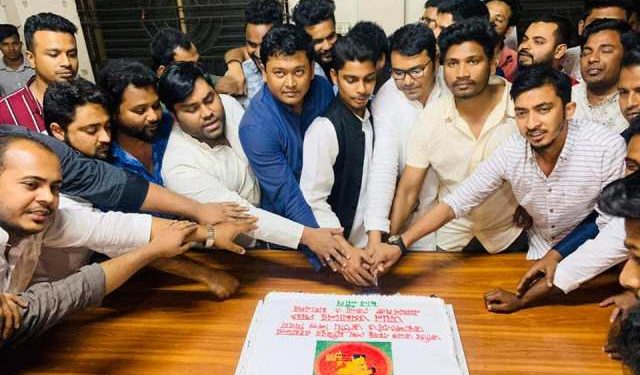 অয়ন ওসমানের পক্ষে জেলা ও মহানগর ছাত্রলীগের বঙ্গবন্ধুর জন্মদিন পালন