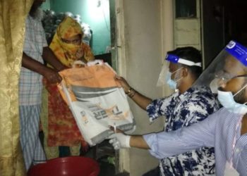 ঘর থেকে বের হবেন না ঘরে খাবার পৌছে দিবে ইনশাল্লাহ-খোরশেদ