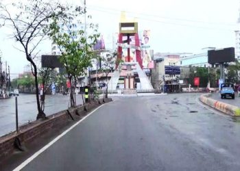 না’গঞ্জে করোনায় নতুন আক্রান্ত ১৩ ও যুবলীগ নেতার গোডাউন থেকে ১২’শ বস্তা চাল জব্দ