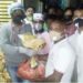 কর্মহীন ১হাজার হকারকে খাদ্য সামগ্রী উপহার দিলেন শামীম ওসমান