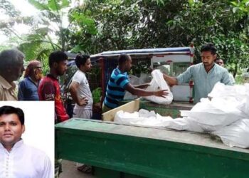 যুবলীগ নেতা মিথুনের নেতৃত্বে চরাঞ্চলে কর্মহীনদের ঈদ খাদ্য সামগ্রী পৌছে দিলেন নেতৃবৃন্দ