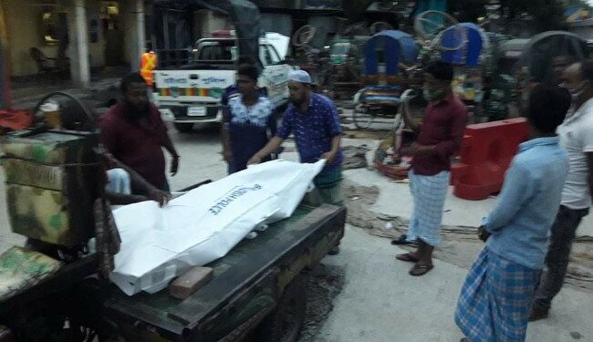 কাঁচপুরে নাসিকের এ্যান্বুলেন্স নিয়ন্ত্রন হারিয়ে অটো চালক নিহত