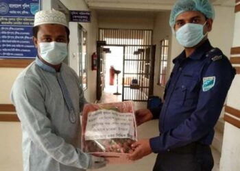 করোনা আক্রান্ত পুলিশদের শুভেচ্ছা উপহার দিলেন যুবলীগ নেতা মিথুন