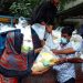 লিপি ওসমানের খাদ্য সামগ্রী ১২’শ পরিবারের মাঝে পৌছে দিলেন দেলোয়ার
