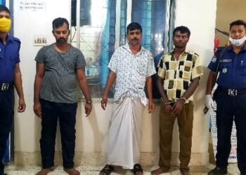 শহরে জোয়ার আসর থেকে বড় শাহজাহান সহ ৭ জুয়ারি গ্রেফতার