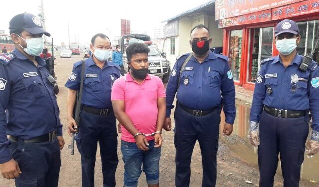 নারায়ণগঞ্জে চাঁদা আদায়কালে ১২ পরিবহন চাঁদাবাজ আটক