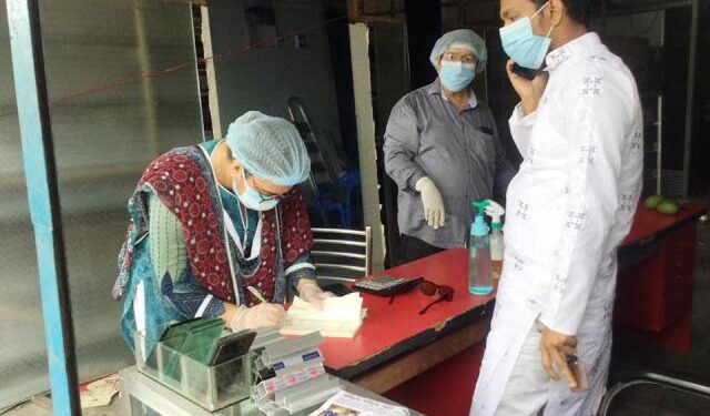 মাস্ক ব্যবহার না করায় ৮ জনকে জরিমানা করলেন ইউএনও নাহিদা বারিক