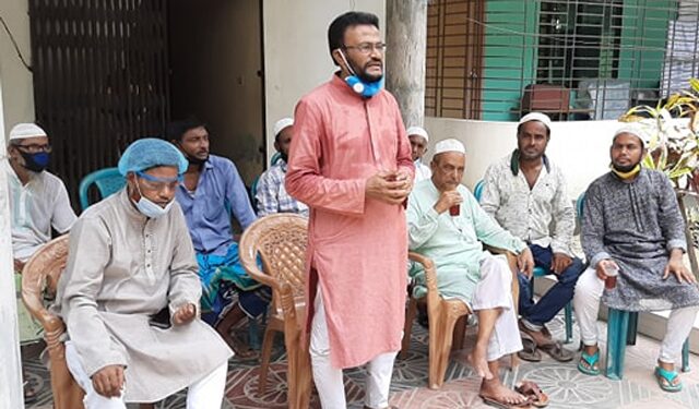 রূপগঞ্জে করোনায় মুক্তিতে ওলামাদলের মিলাদ ও দোয়া