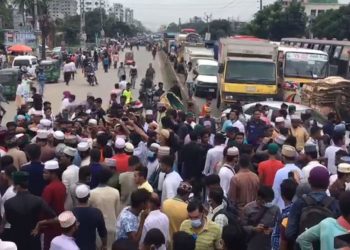 শফীর মৃত্যু নিয়ে কটুক্তির অভিযোগে গ্রেফতার জিহাদীর মুক্তির দাবিতে সড়ক অবরোধ
